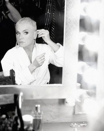 Xuxa expressa o desejo de inspirar outras mulheres com alopecia. (Foto: Instagram)