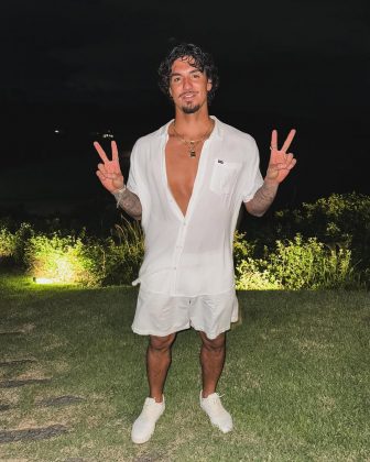 Nesta quinta-feira (20), Gabriel Medina esteve presente durante um evento no Beach Park, em Fortaleza, além de diversos famosos (Foto: Instagram)