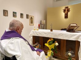 Vaticano expõe verdadeiro motivo do inchaço na mão do Papa Francisco (Foto: Instagram)