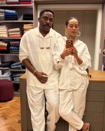 Taís Araujo e Lázaro Ramos surgem com looks combinados: “Partiu, serviço com Mozinho” (Foto: Instagram)