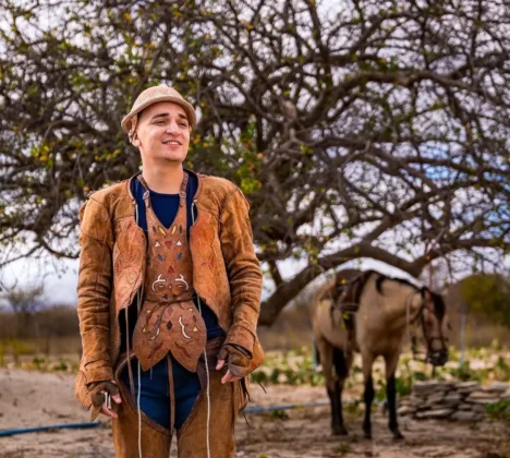 João Gomes expõe episódio de discriminação e desaba: “Sempre vão nos menosprezar” (Foto: Instagram)