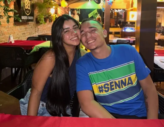 Ary Mirelle curte jantar rom&acirc;ntico com Jo&atilde;o Gomes: "O gato me chamou" (Foto: Instagram)