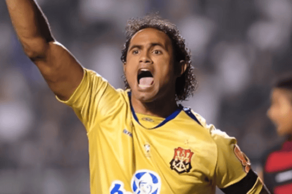 Goleiro Bruno processa Band e exige indenização de R$ 4 milhões