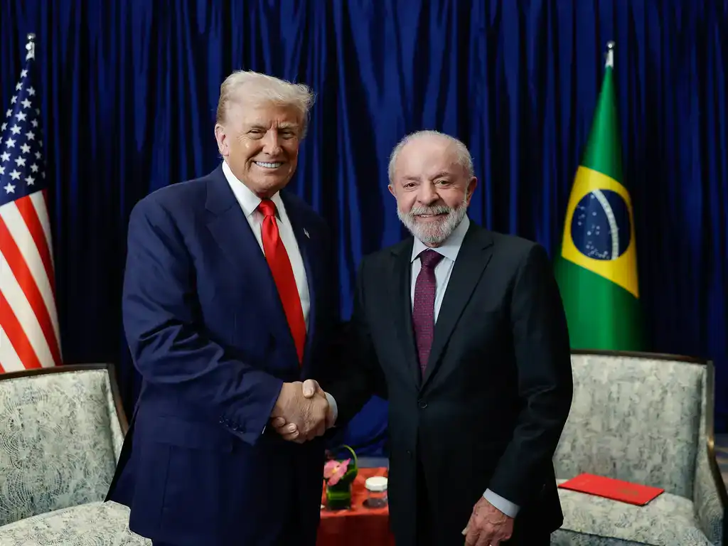 Levantamento aponta vantagem de Lula sobre Flávio Bolsonaro (Créditos: Instagram)