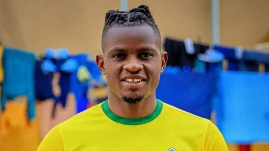 Jogador é declarado morto após desmaiar, mas apresenta sinais de vida no necrotério (Foto: Instagram)