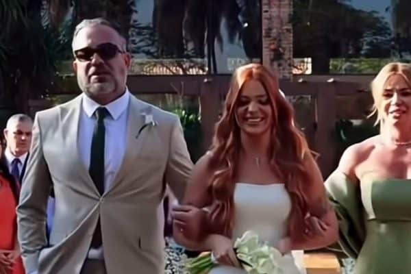 Pai de Viih Tube esclarece polêmica após entrada da filha sozinha no casamento