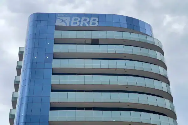 AGU busca avançar em acordo de socorro ao BRB com bancos e Ministério da Fazenda