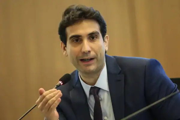 Corte na Selic é aposta certa, mas cenário fiscal pode complicar decisões do BC