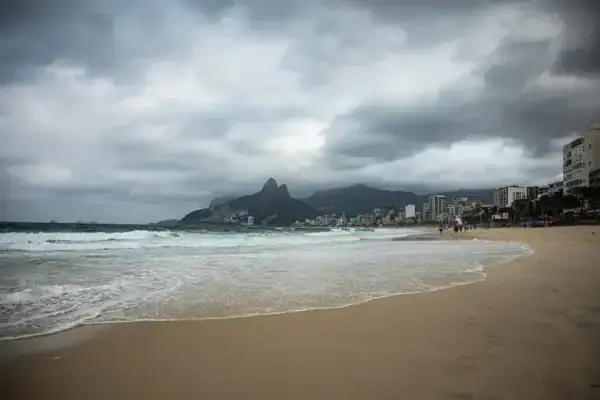 Rio de Janeiro entra em Estágio 2 por ventos de até 76 km/h nesta quarta-feira