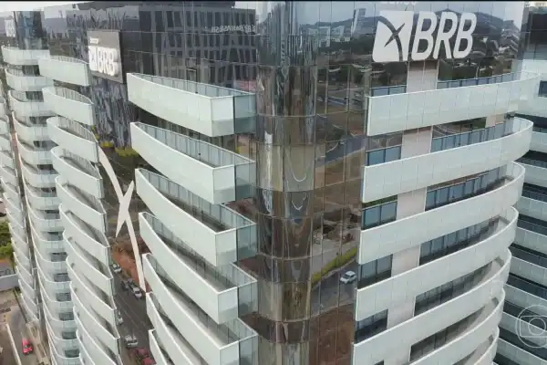Durigan nega inércia da União na salvação do BRB e cobra plano de negócios
