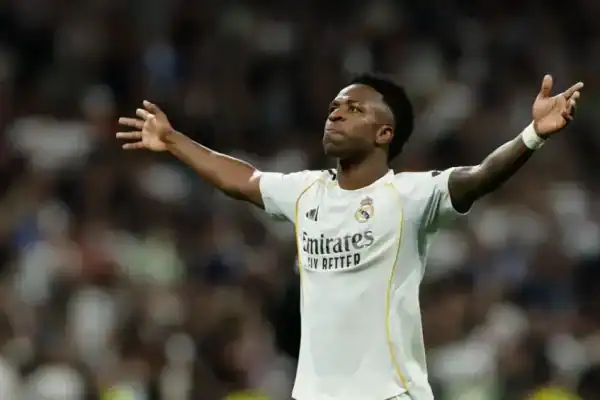 Real Madrid estende vínculo de Vini Jr. até 2032