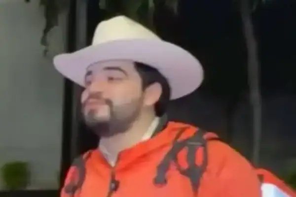Influenciador digital mexicano César Gastélum é morto a tiros durante live no TikTok