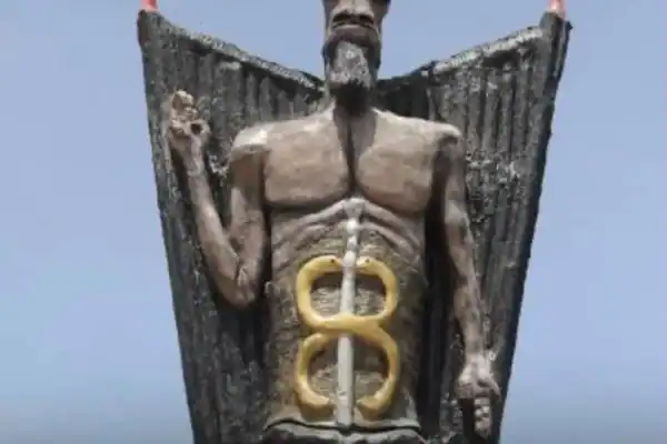 Estátua de 11 metros da ‘Mãe Rainha das Trevas’ no Ceará gera debate sobre liberdade religiosa