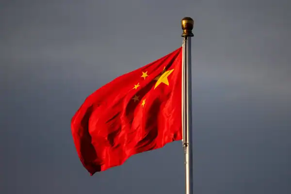Porta-voz chinês acusa EUA de hipocrisia em declaração sobre testes de mísseis no Pacífico