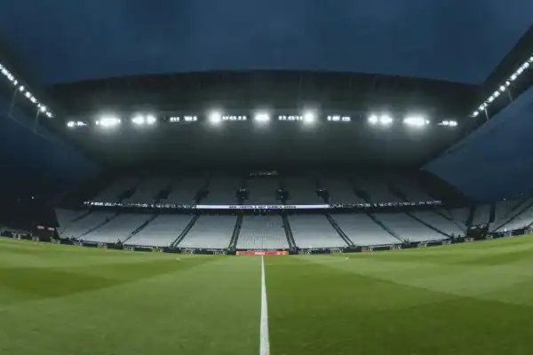Corinthians sucumbe às limitações e é derrotado em casa pelo ‘mistão’ do Cruzeiro no Brasileirão