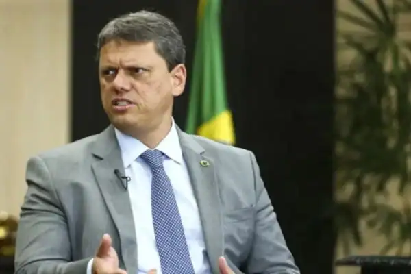 Tarcísio de Freitas relembra vitória na abertura da campanha e ressalta que Osasco precisa de mais atenção
