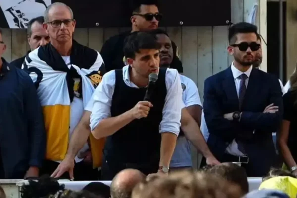 Renan Santos critica Bolsonaro e anuncia intenção de ‘exterminar’ facções: ‘Falso Messias’