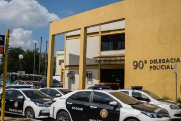 Operação em Barra Mansa prende gerente do tráfico e apreende adolescente
