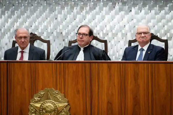 Luís Felipe Salomão assume a presidência do STJ