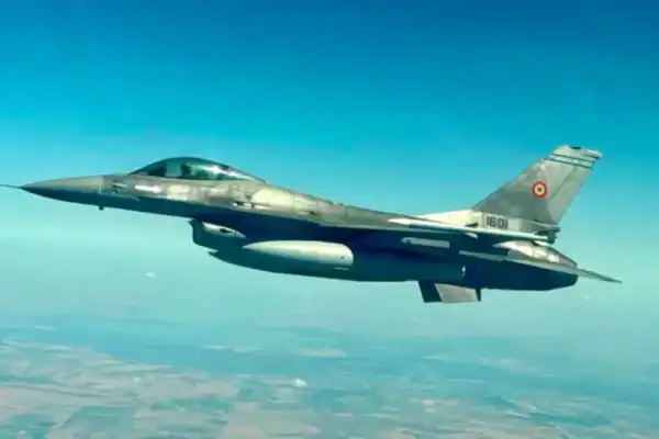 Aviões da Otan interceptam drones no espaço aéreo da Romênia e próximo a campo de gás no Mar Negro