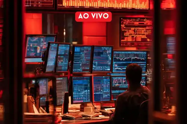Ibovespa registra leve alta com alta de commodities, mas sofre pressão externa