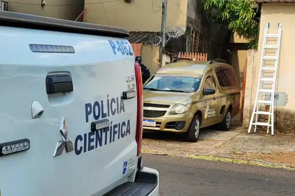 Mãe procura filha em hospital e descobre cena aterrorizante em casa
