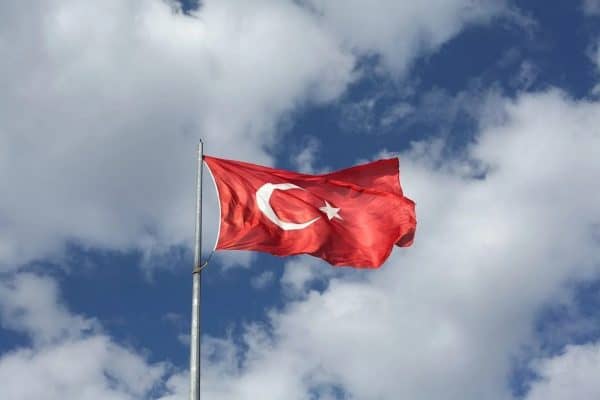 Turquia: PIB registra alta de 2,3% no segundo trimestre ante mesmo período de 2025