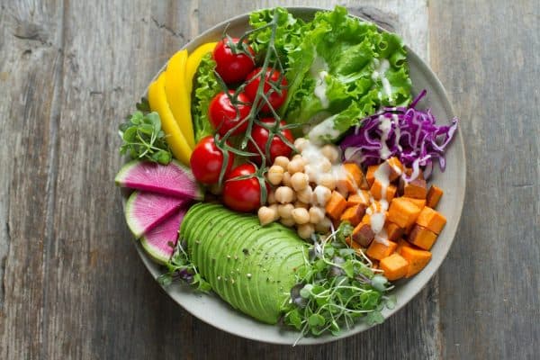 Está sempre cansado? Estes alimentos podem ajudar a recuperar a energia e combater a fadiga