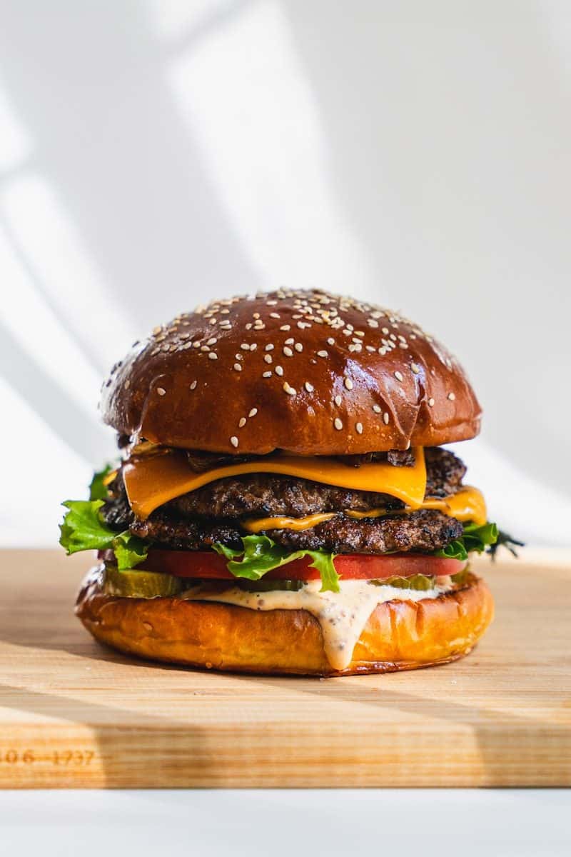 Empresa alegou seguir protocolos para garantir a segurança dos alimentos (Créditos: Unsplash / amirali mirhashemian)