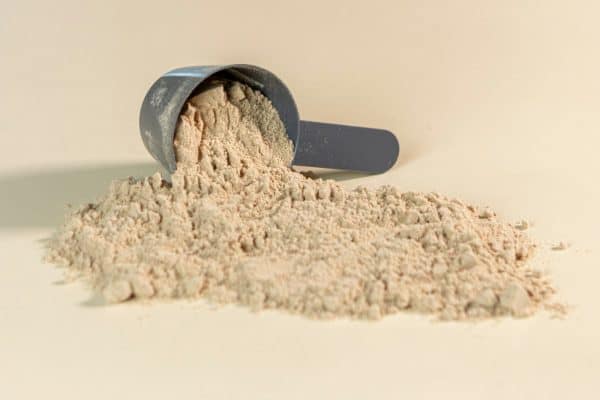 O que acontece com o corpo quando comemos proteína demais? Veja os efeitos do excesso