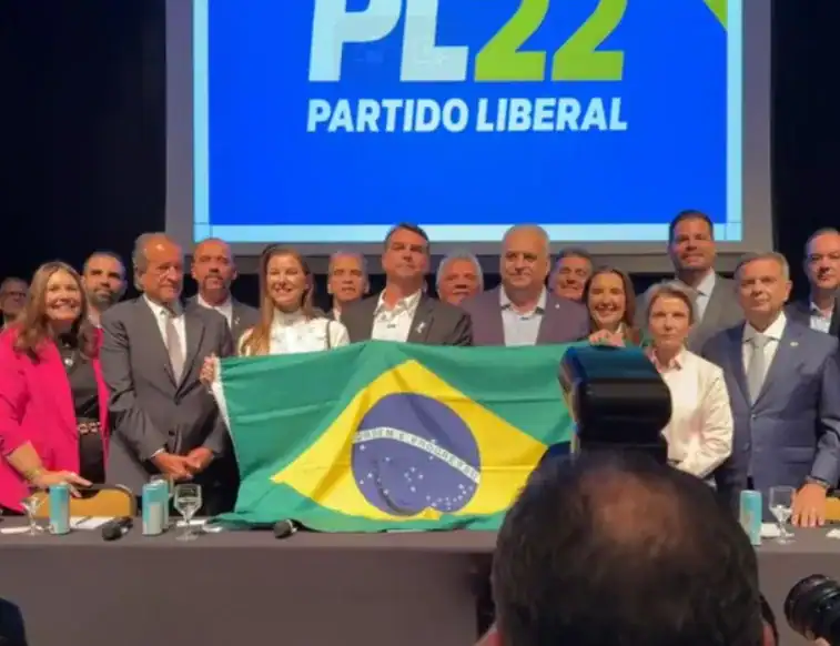 Presidente do PL revela que Alfredo Gaspar foi escolhido como vice de Flávio Bolsonaro há quase 1 ano (Foto: Youtube)