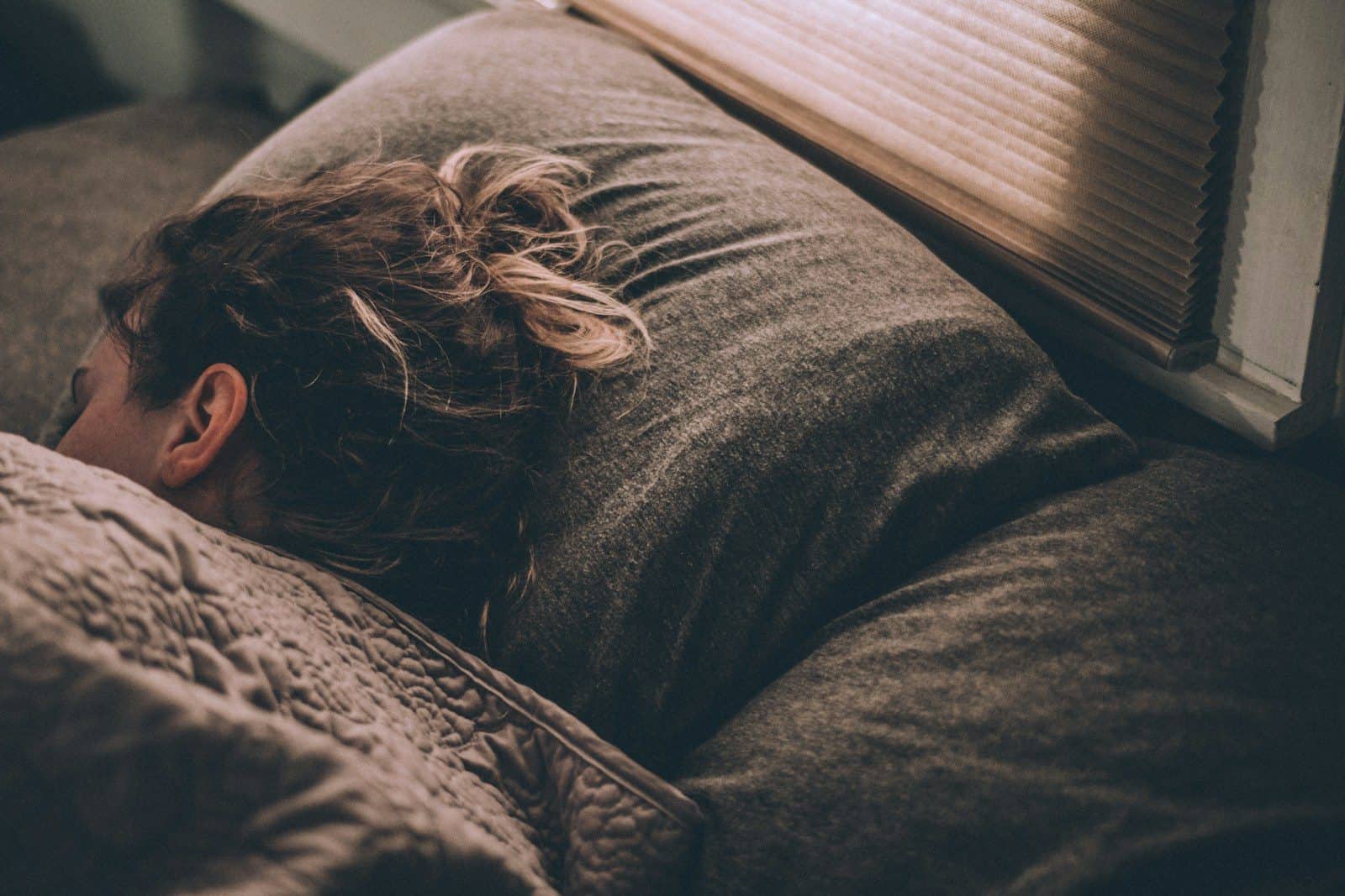 Uma pausa durante o dia pode ajudar na concentração (Créditos: Unsplash / Greg Pappas)