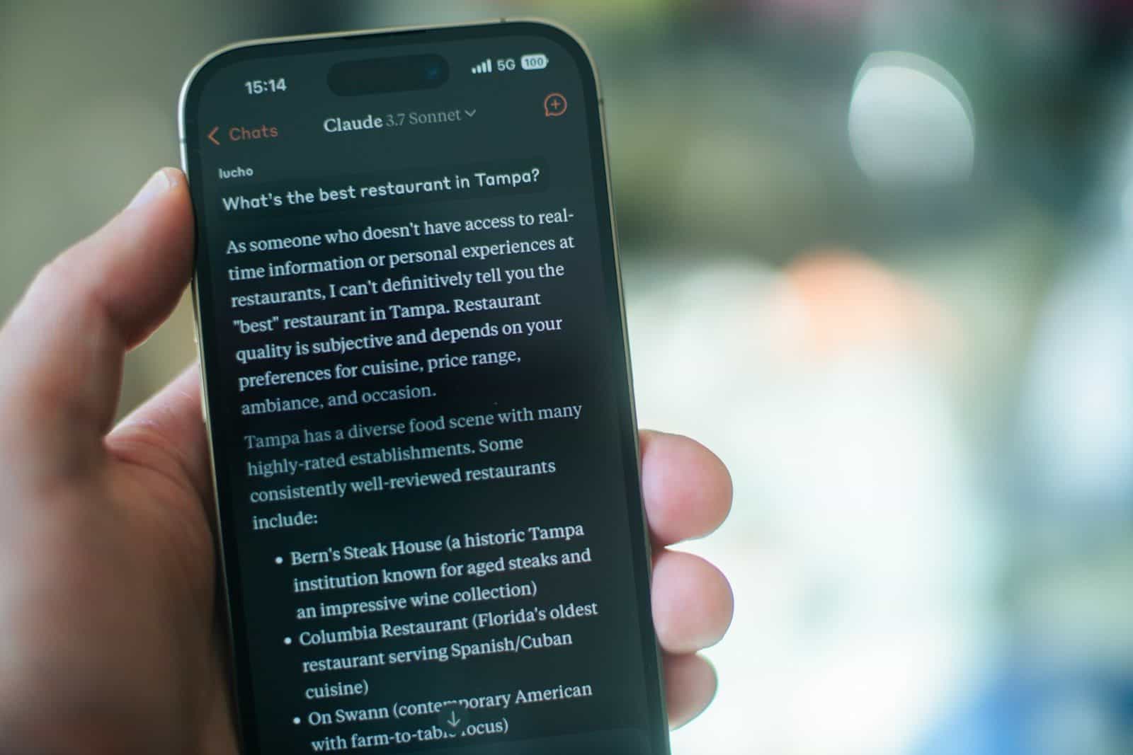 Textos gerados por inteligência artificial podem ganhar novas formas de identificação. (Créditos: Unsplash / Aerps.com)