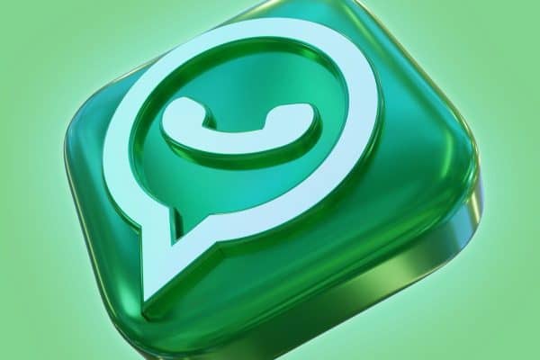 Nunca muda a foto do WhatsApp? Psicologia revela o que esse hábito pode dizer sobre você