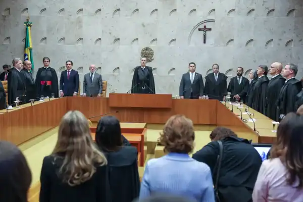 Mais da metade dos eleitores diz que ministros do STF decidem por interesses próprios