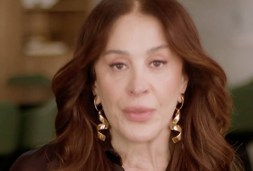 Claudia Raia afirma ser perseguida até hoje por ter engravidado aos 55 anos (Foto: Instagram)