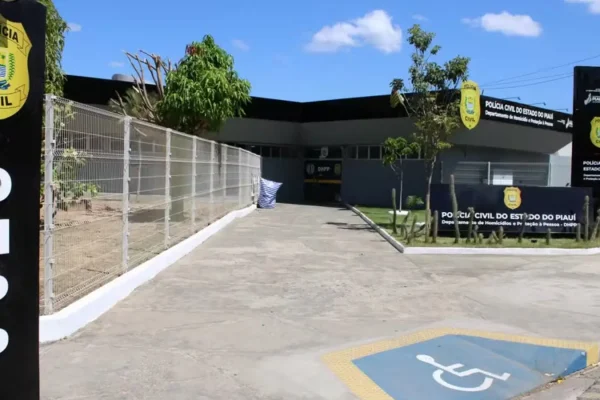 Adolescente suspeito de matar o tio por recusar sair de facção em Teresina, diz polícia