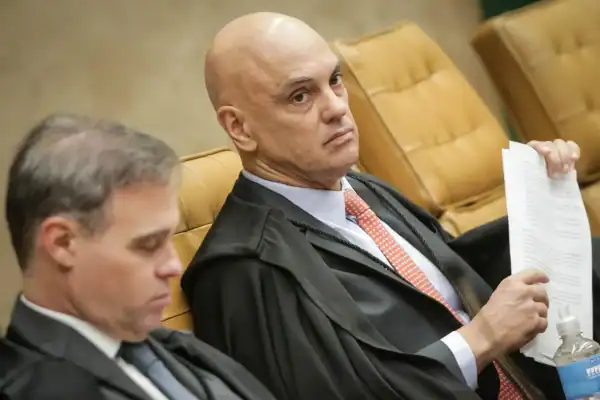 Relatório usado por Moraes contra Mendonça foge a parâmetros, diz associação de inteligência