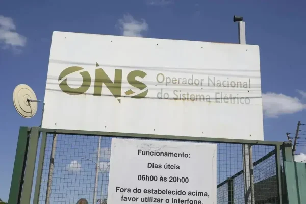 ONS analisa ativação do plano emergencial de energia durante o feriado