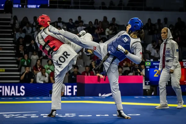 Maria Clara Pacheco conquista ouro no Grand Prix de Muju e consolida domínio no taekwondo