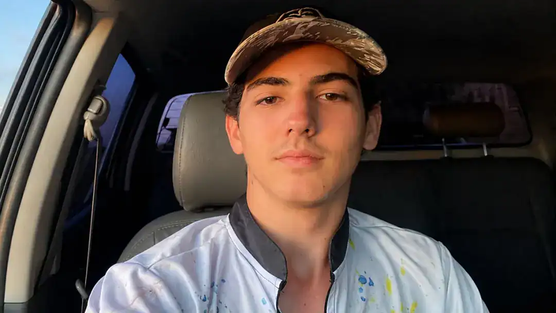 Jovem de 19 anos morre após um mês internado em decorrência de queda da carroceria de caminhonete - JETSS ENTRETENIMENTO
