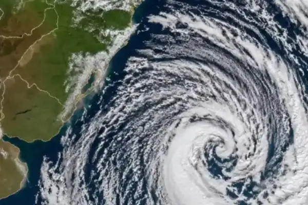 Ciclone extratropical altera o clima e coloca cinco estados em alerta; saiba onde deve chover