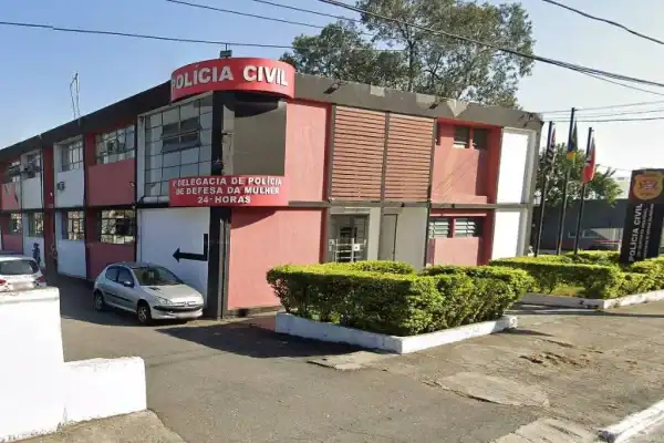 Jovem de 26 anos é morta pelo ex-namorado dentro de carro em SP