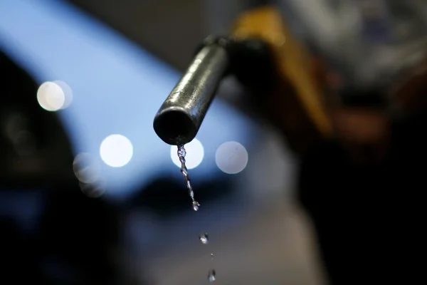 Petrobras recebe R$ 448 milhões de subvenção à gasolina