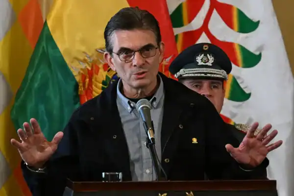 Bolívia aprova empréstimo de US$ 1,9 bilhão com FMI e acaba com subsídio ao diesel