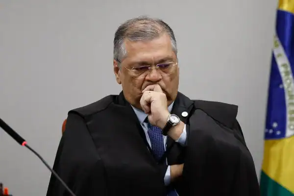 Novo pede ao STF anulação da vista de Dino no julgamento de investigação de Moraes