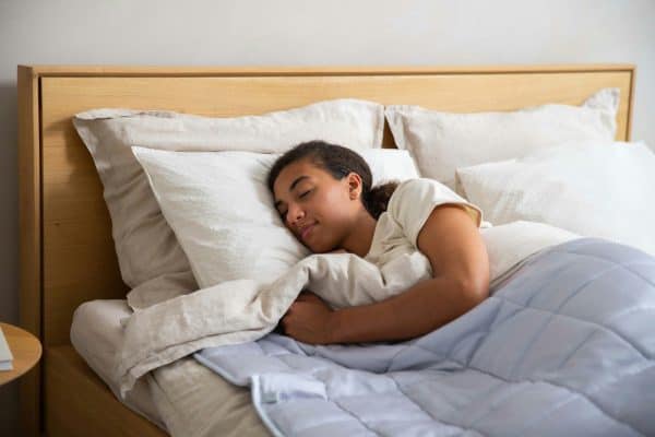 Magnésio ou melatonina: a diferença entre os dois pode mudar suas noites de sono