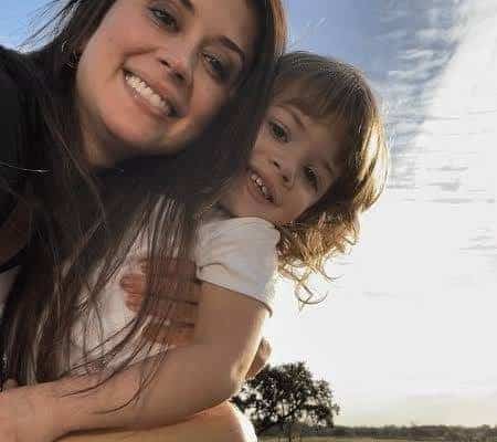 Brasileira mata filha de 4 anos e morre após perder disputa pela guarda nos EUA
