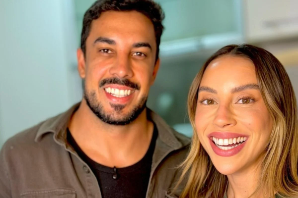 Renata e Maike estão grávidos; casal fala sobre a nova fase