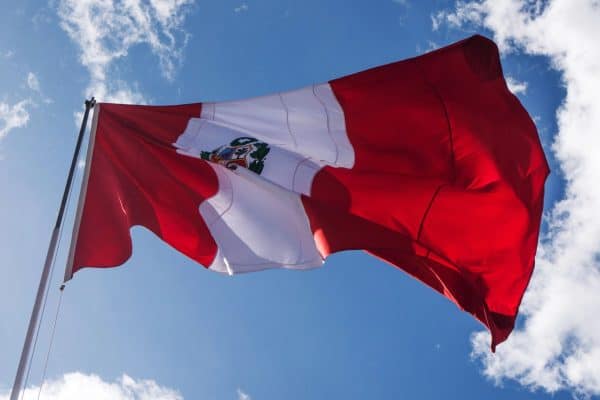 Peru: BC opta por manter taxa de juros em 4,25% ao ano
